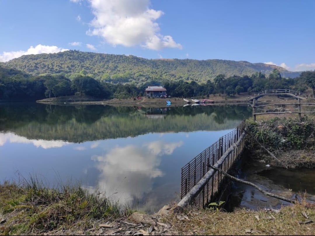 Accommodation Weing - The Lakefront Camp 1