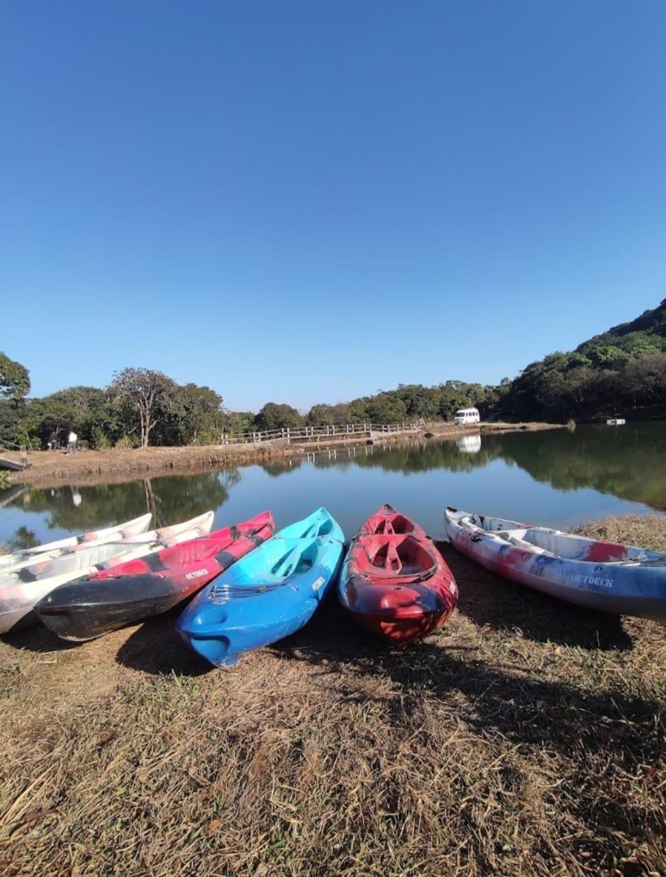 Accommodation Weing - The Lakefront Camp 5